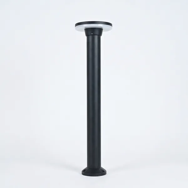 PLAT-SR square flat-top bollard daytime column